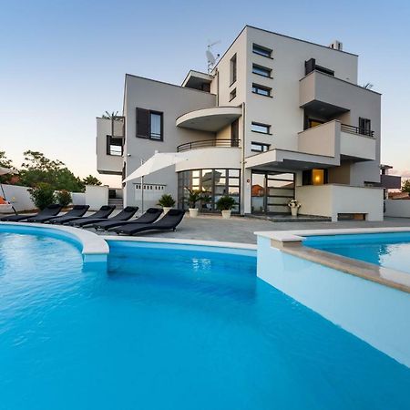 Apartments Menalo 자톤 외부 사진